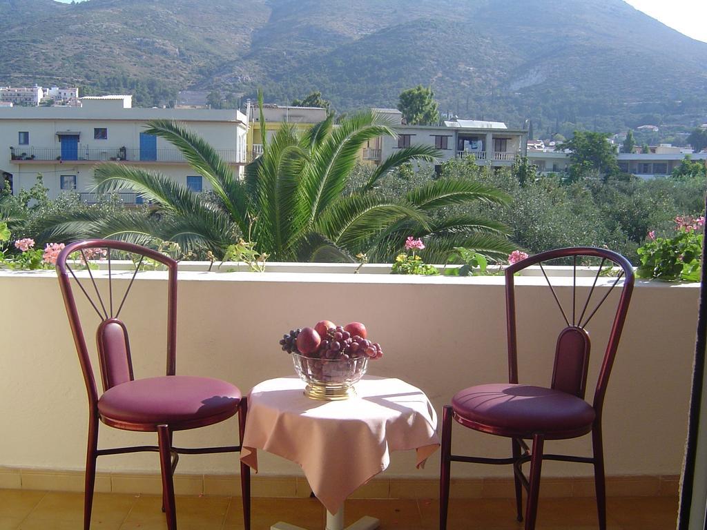 Paradise Hotel Đảo Samos Phòng bức ảnh